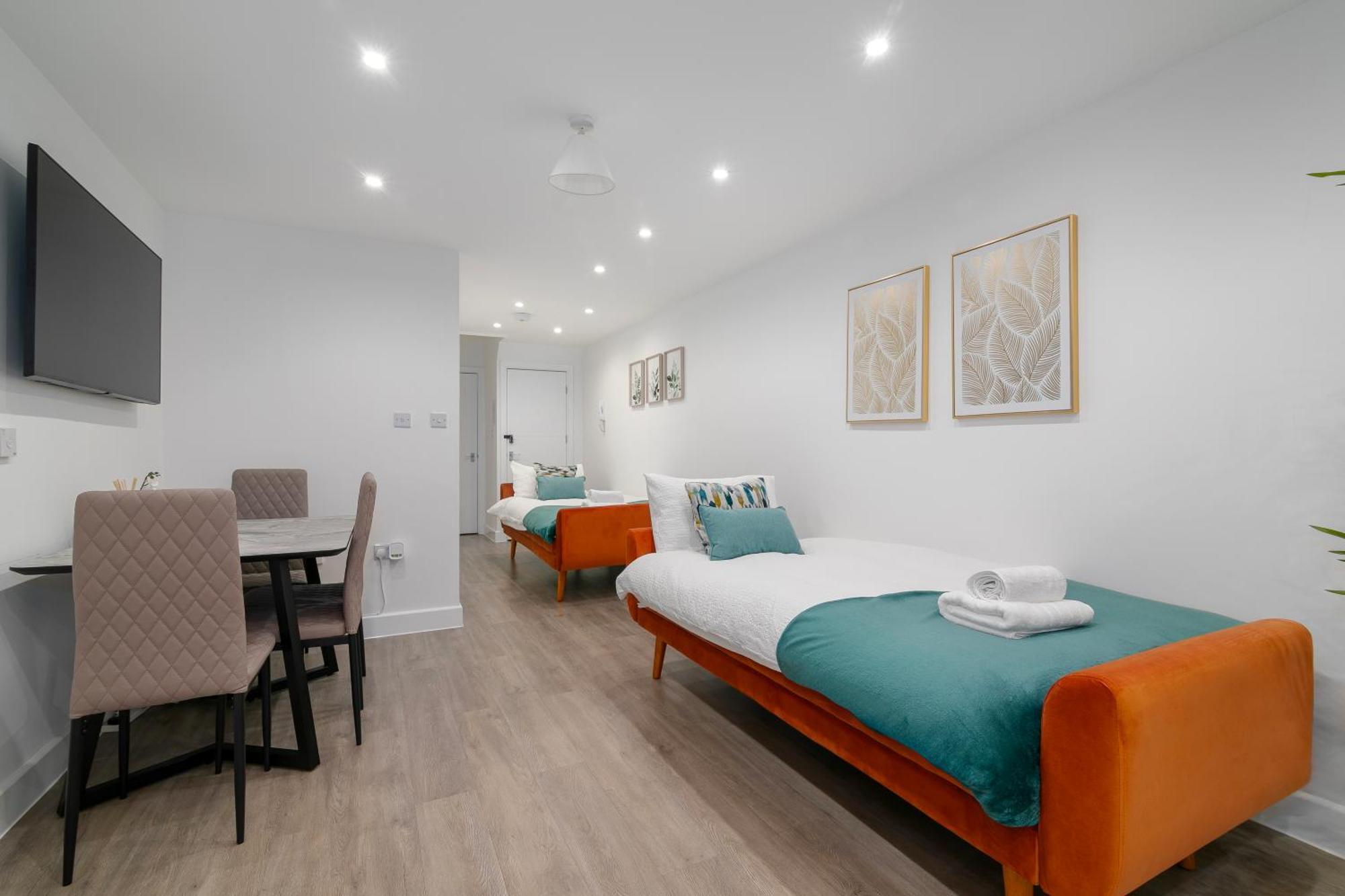 Flat In Queens Park Лондон Екстериор снимка